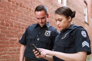 In-House Security Guards vs. Contracted Security Services