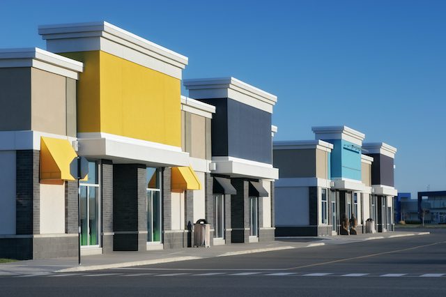 Why Strip Mall Security Guards are So Valuable for Property Managers